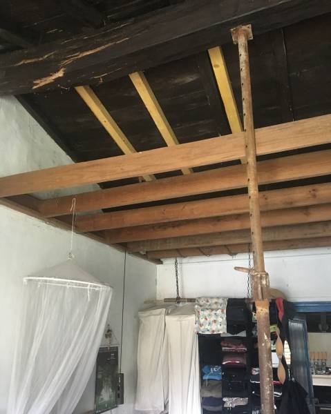 Mise en place d'un renfort dans une maison attaquée par les termites à LUDON MEDOC