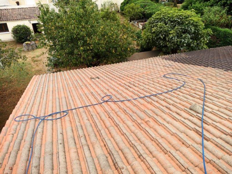 Résultat après nettoyage et traitement hydrofuge toiture Gujan Mestras